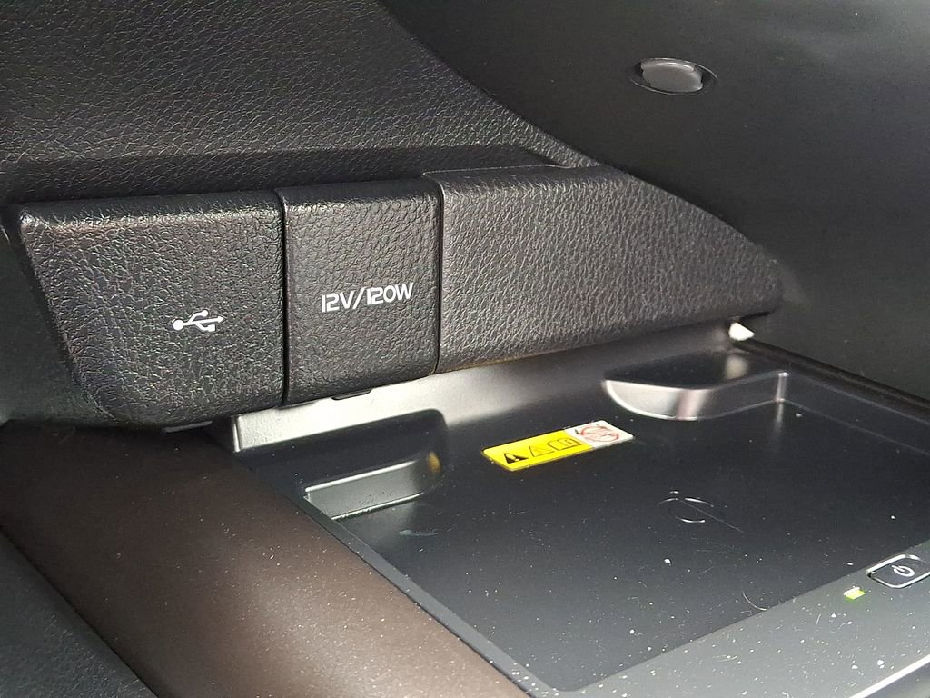 Used 2022 Toyota Camry XSE FWD image 23