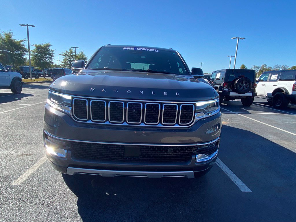 Used 2024 Jeep Wagoneer Series II w/ Convenience Group I AWD/4WD image 2