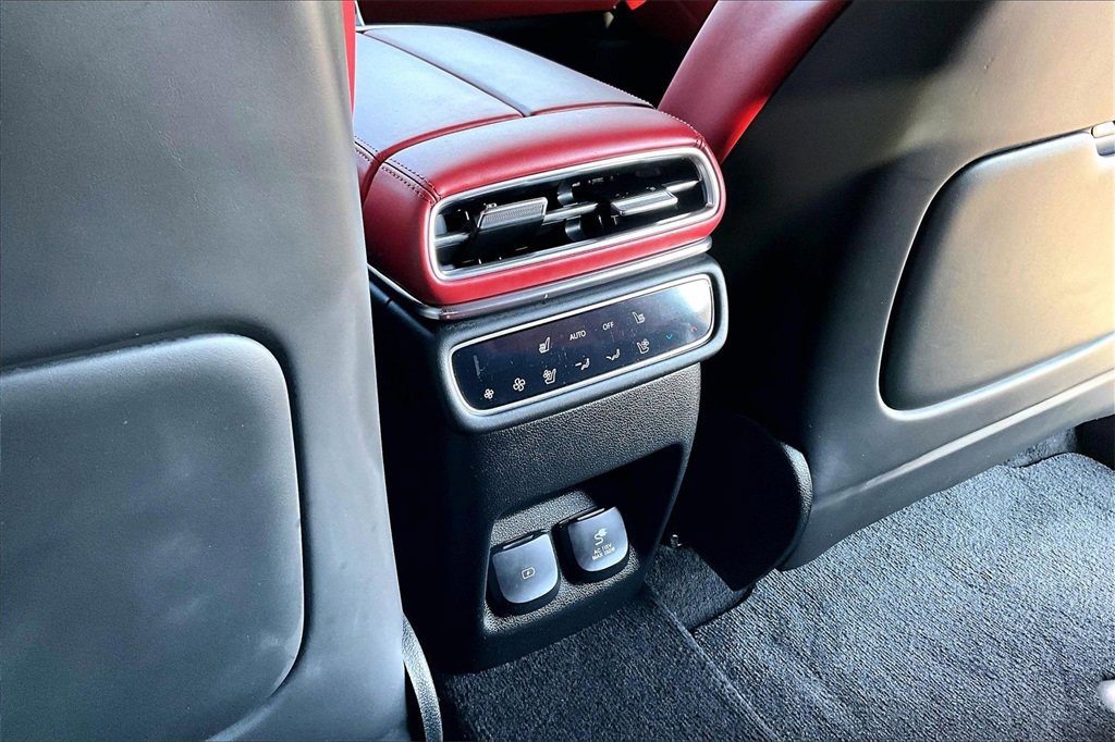 Used 2025 Genesis GV80 3.5T e-SC image 33