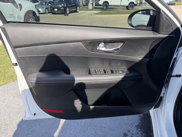 Used 2024 Kia Forte GT-Line w/ GT-Line Premium Package image 8