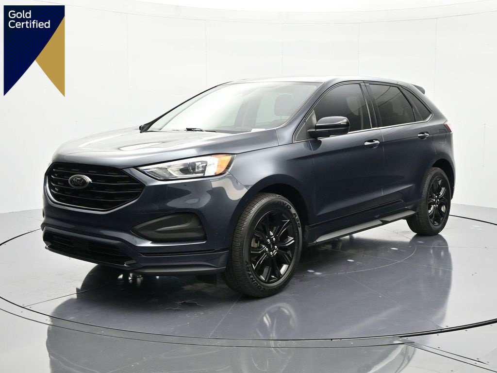 Certified 2022 Ford Edge SE w/ Black Appearance Package