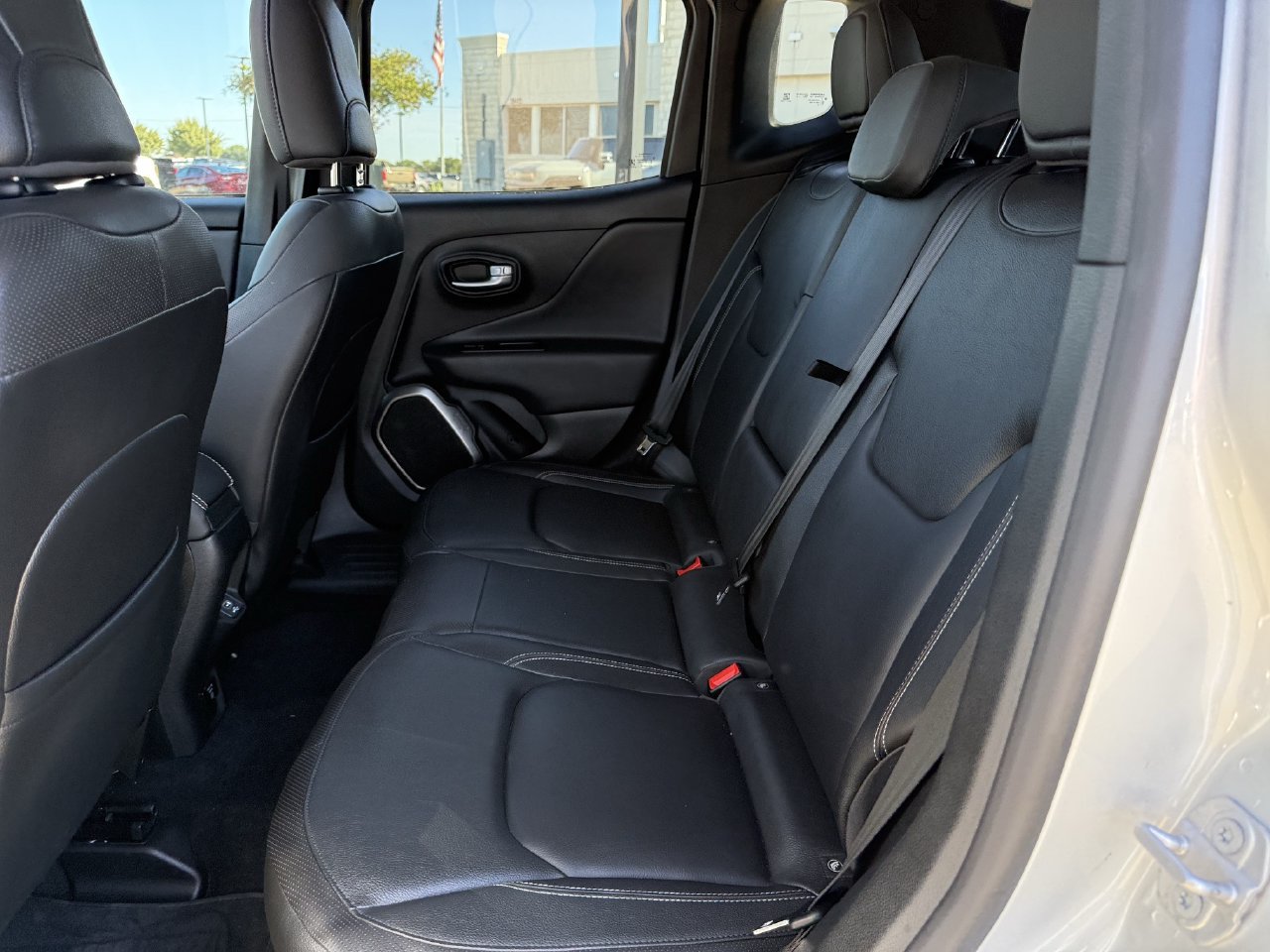 Used 2019 Jeep Renegade Limited AWD/4WD image 26