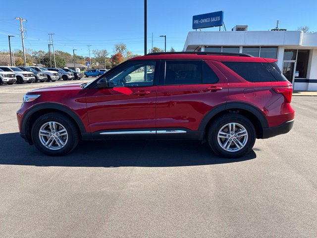 Certified 2024 Ford Explorer XLT w/ Equipment Group 202A AWD/4WD image 8