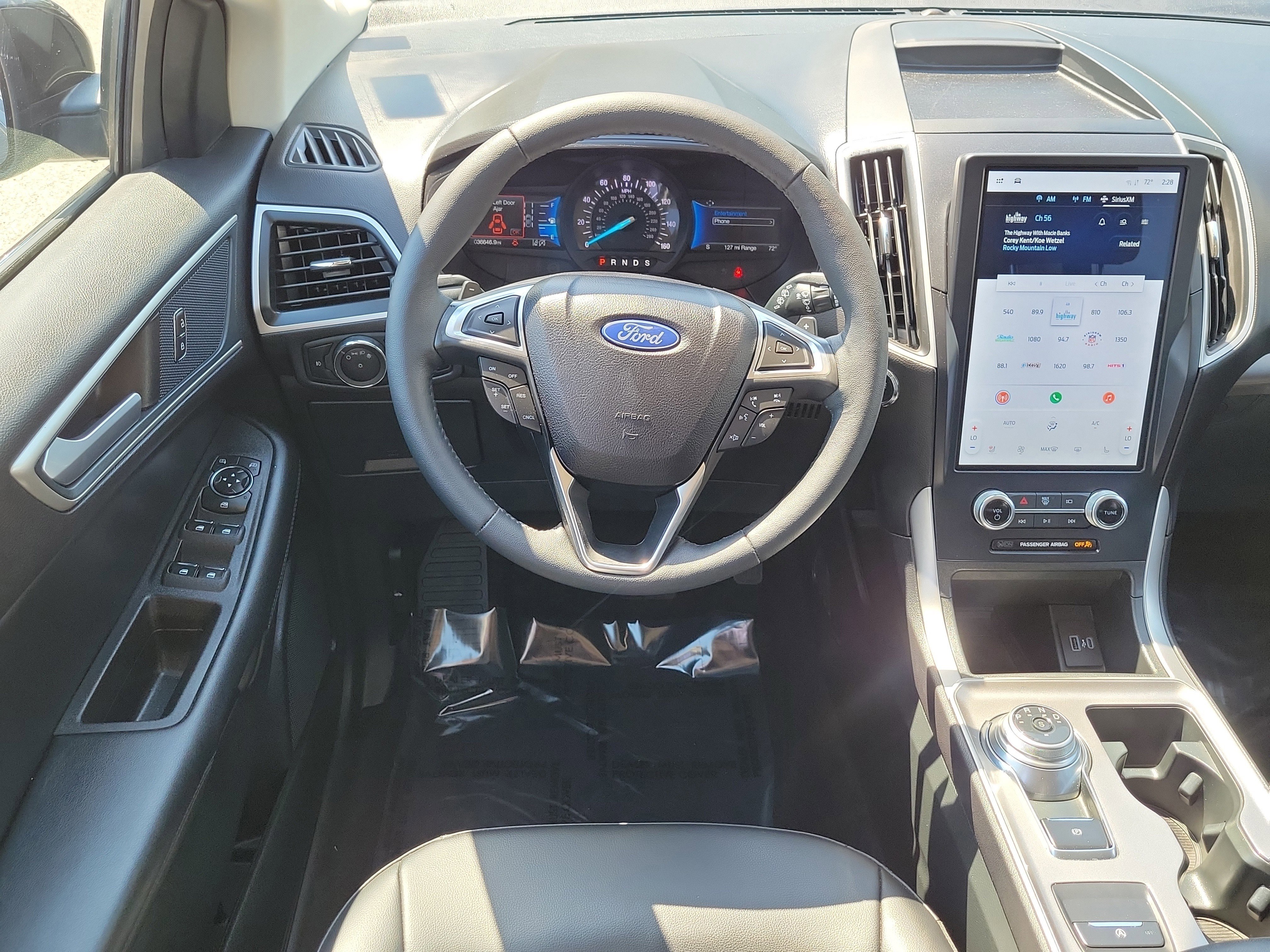 Certified 2024 Ford Edge SEL w/ Convenience Package image 18