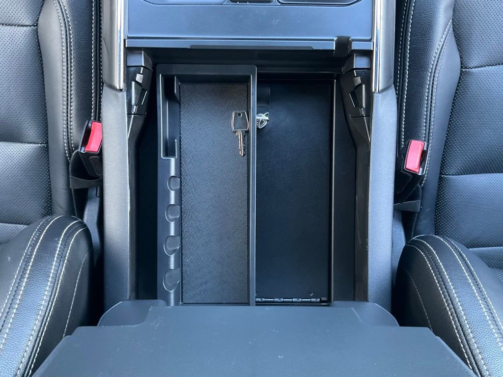 Certified 2022 Ford F150 XLT w/ Equipment Group 302A High image 45