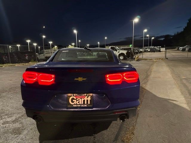 Used 2020 Chevrolet Camaro LT RWD image 10
