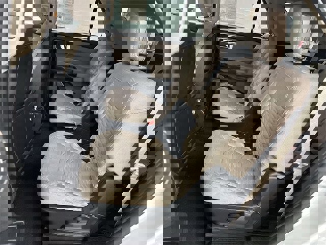 Certified 2020 Ford Explorer XLT image 12