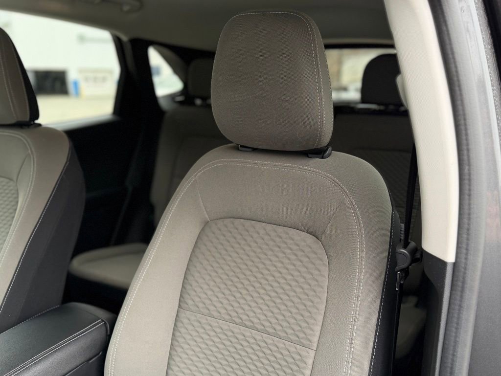 Certified 2022 Ford Escape SE w/ Convenience Package AWD/4WD image 7