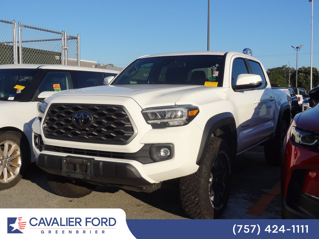 Used 2023 Toyota Tacoma TRD Off-Road AWD/4WD image 3