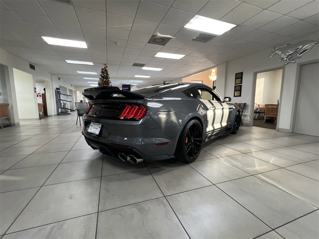 Certified 2021 Ford Mustang Shelby GT500 w/ Technology Package image 3
