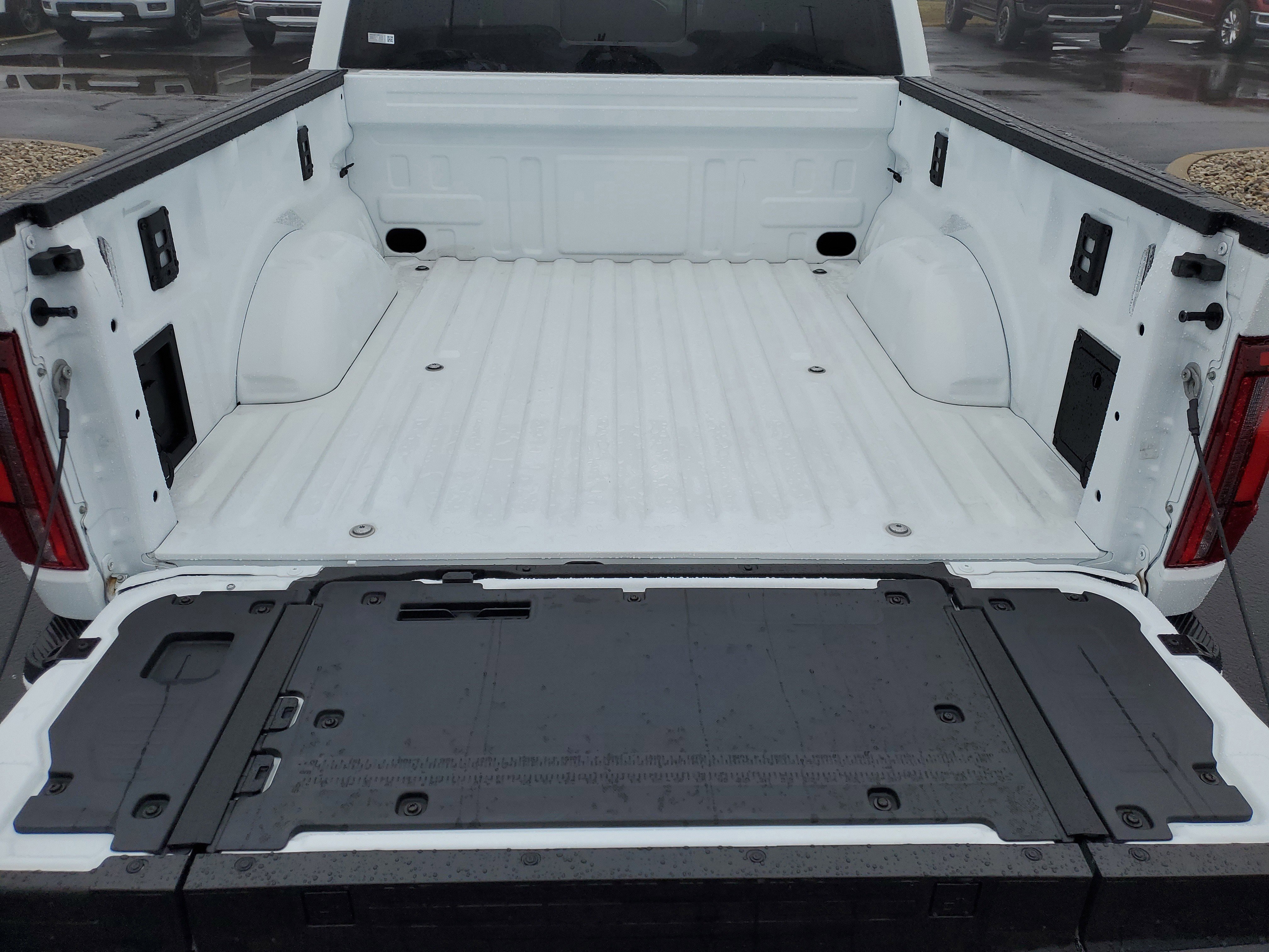 Certified 2025 Ford F150 Lariat w/ Equipment Group 502A High image 7