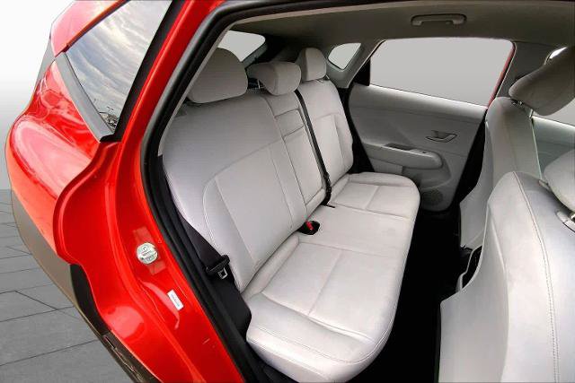 Used 2025 Hyundai Kona SEL AWD/4WD image 19