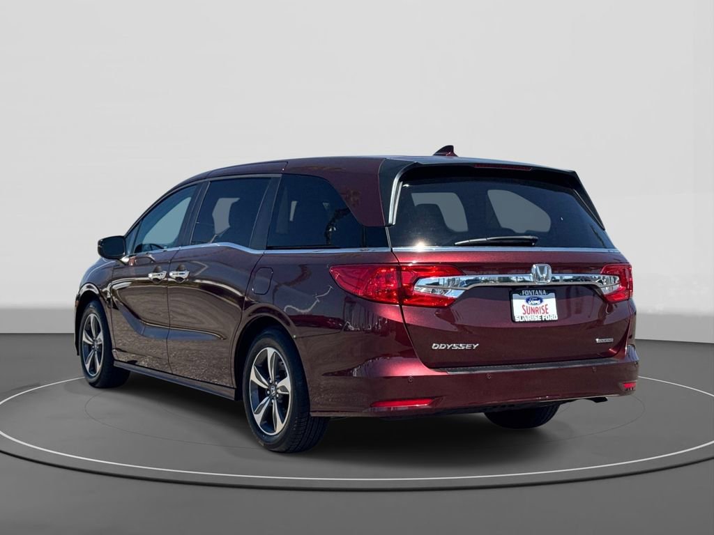 Used 2018 Honda Odyssey Touring image 2