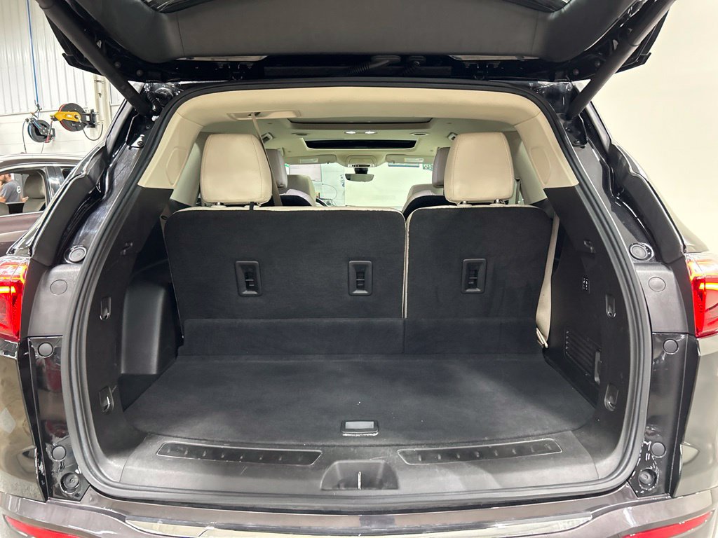 Used 2023 Buick Enclave Premium w/ Experience Buick Package AWD/4WD image 33