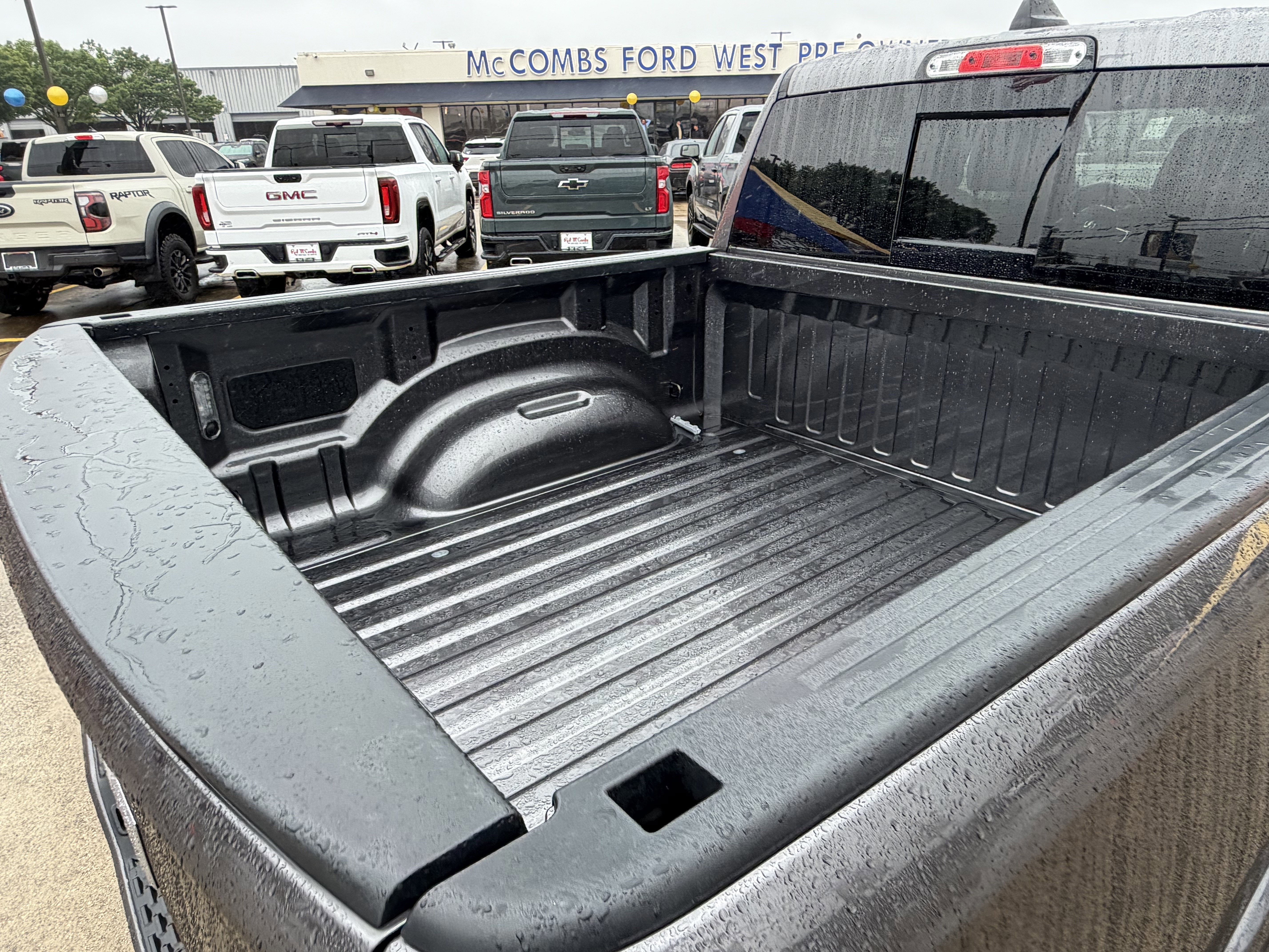 Used 2025 RAM 1500 Laramie w/ Laramie Southwest Edition image 11