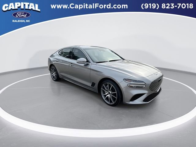 Used 2025 Genesis G70 2.5T image 8