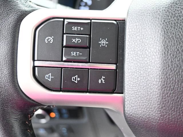 Certified 2023 Ford Expedition XLT image 17