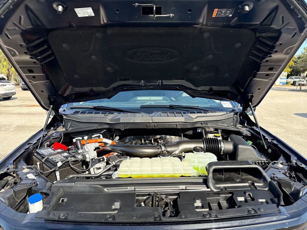 Certified 2025 Ford F150 XLT w/ Equipment Group 303A High image 30