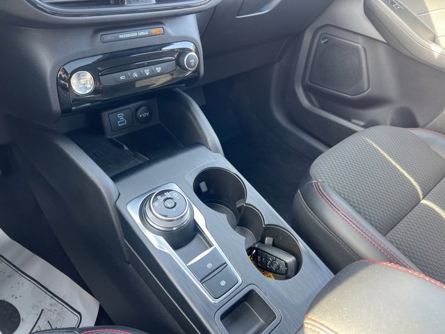 Certified 2023 Ford Escape ST-Line Select w/ Tech Pack #2 image 17