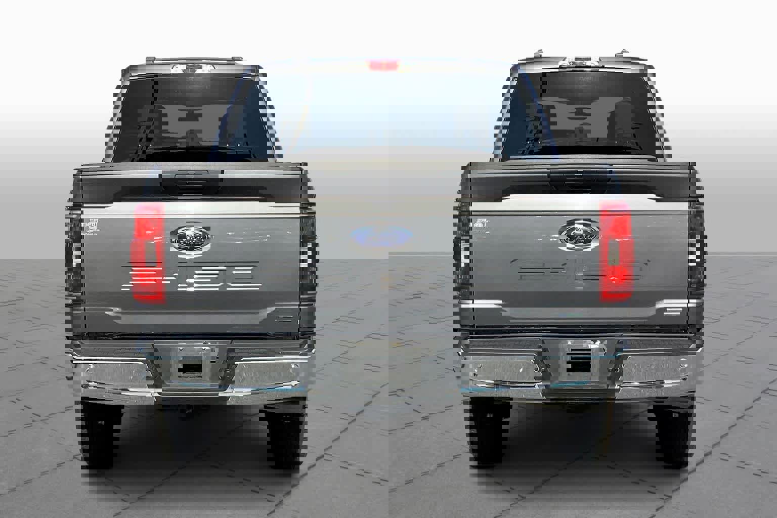 Certified 2023 Ford F150 XLT image 4