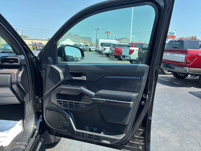 Used 2024 Toyota Tacoma TRD Off-Road w/ TRD Off Road Premium Package AWD/4WD image 15