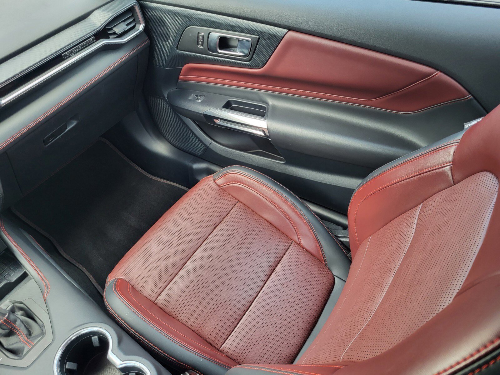 Certified 2024 Ford Mustang Premium image 16