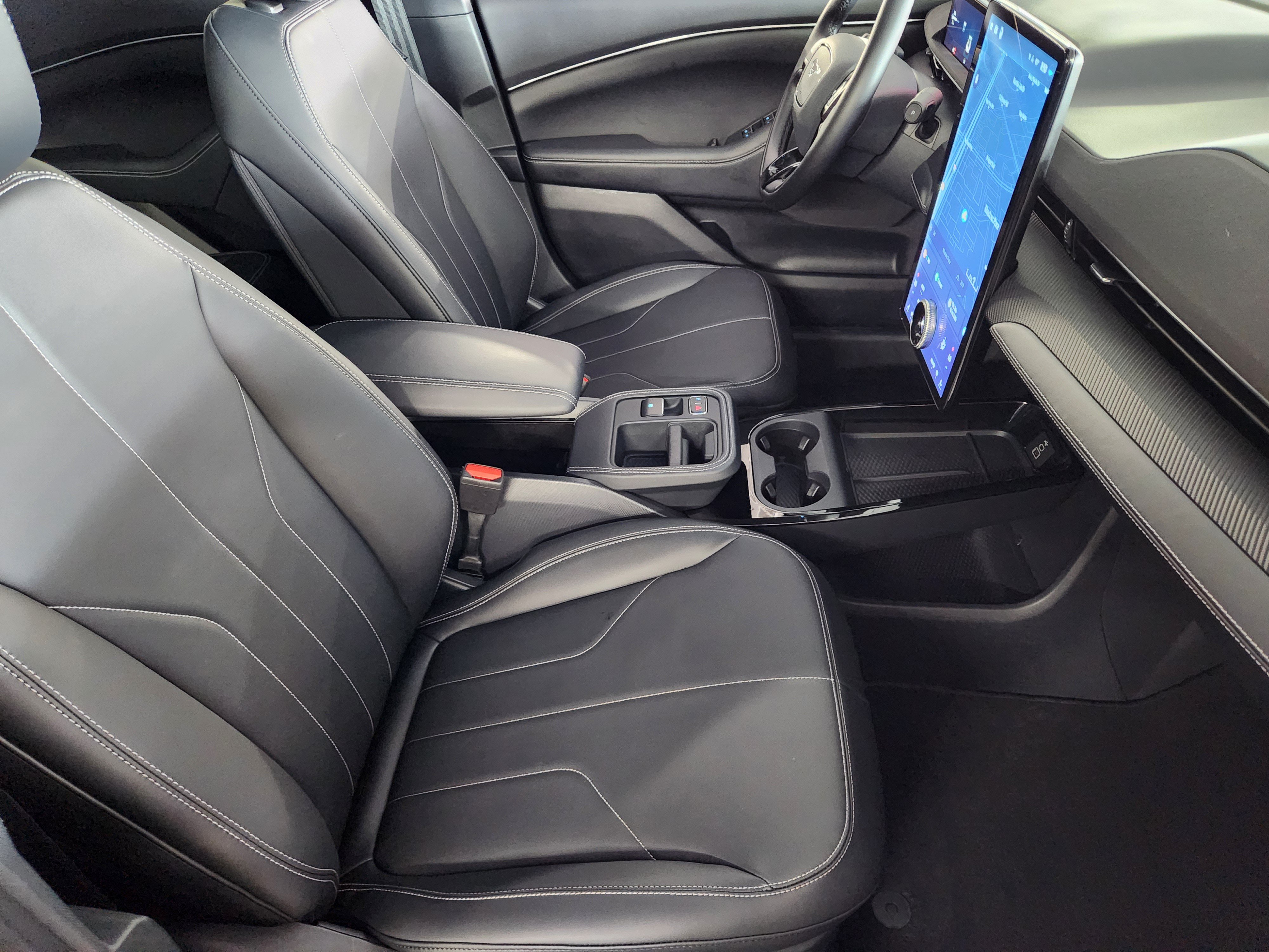 Certified 2026 Ford Mustang Mach-E Select w/ Comfort Package Lite RWD image 9