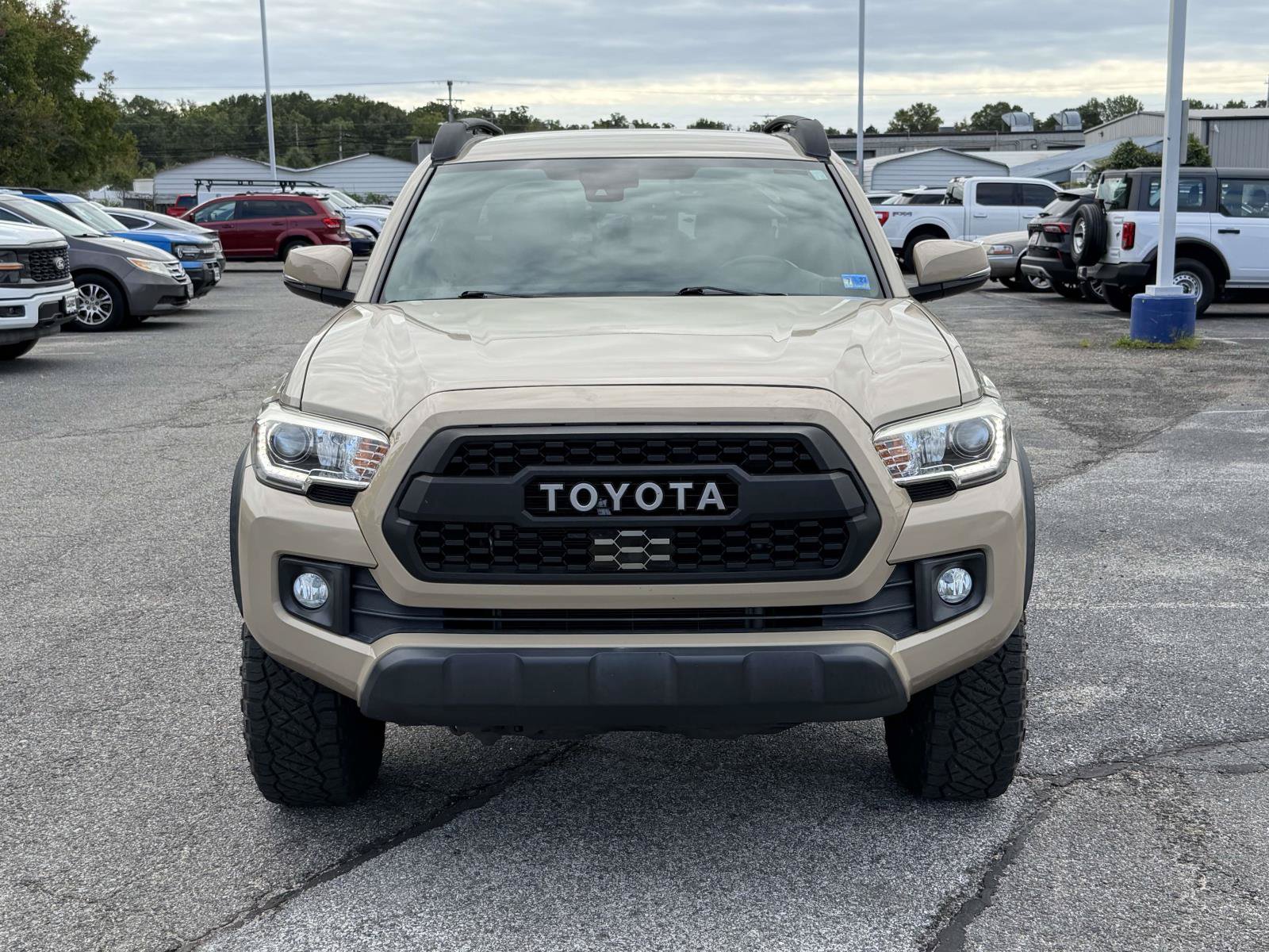 Used 2019 Toyota Tacoma TRD Off-Road RWD image 6