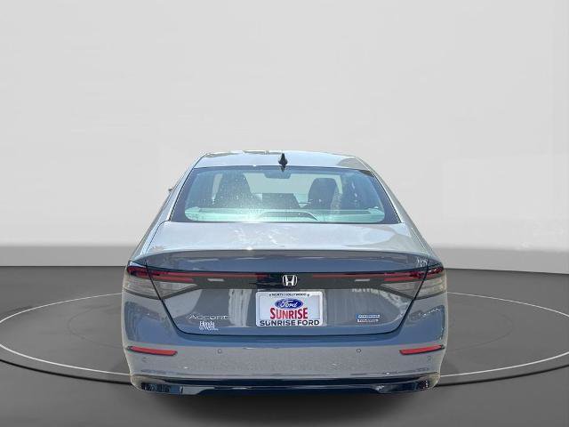 Used 2023 Honda Accord Touring image 3