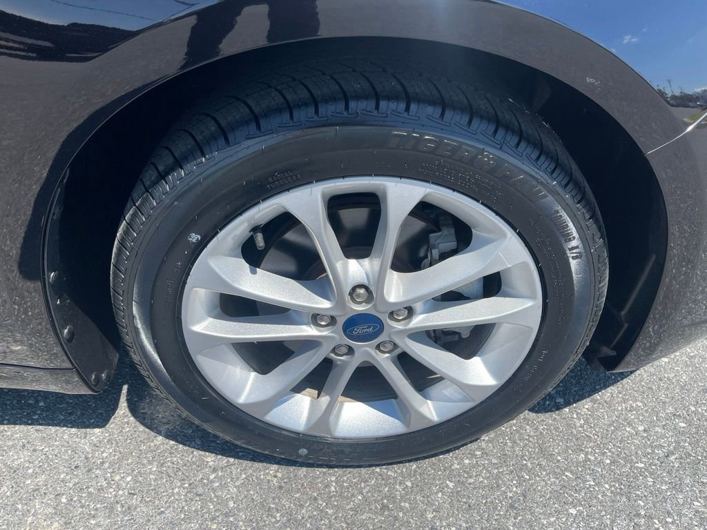 Certified 2020 Ford Fusion SE FWD image 14
