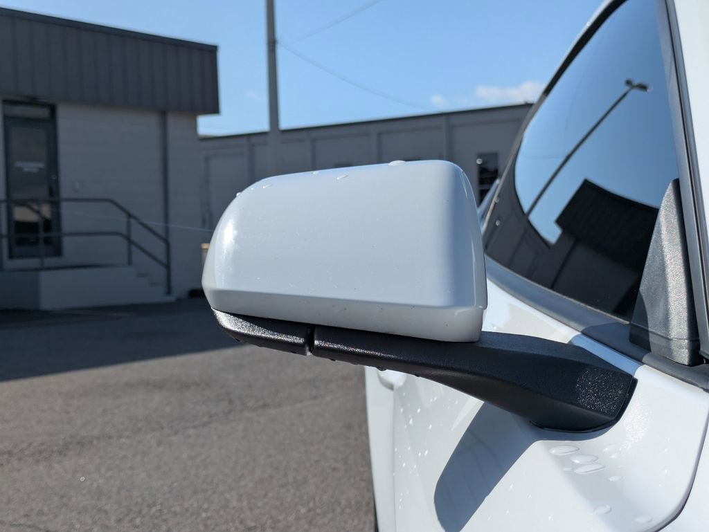 Certified 2022 Ford Mustang Coupe RWD image 12