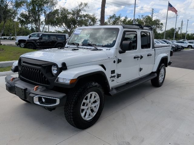 Used 2023 Jeep Gladiator Sport AWD/4WD image 8