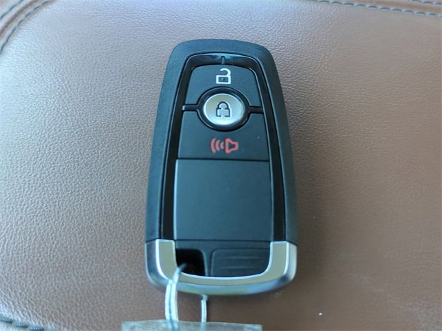 Certified 2022 Ford Maverick Lariat w/ Equipment Group 500A Standard image 28