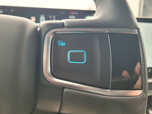 Certified 2025 Ford Expedition Active image 26