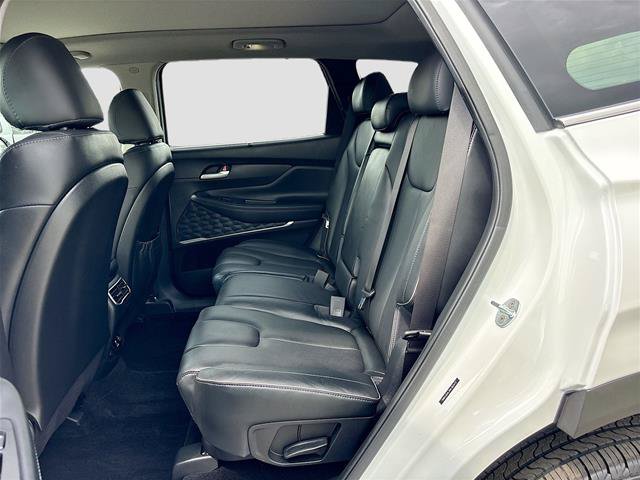 Used 2022 Hyundai Santa Fe Limited AWD/4WD image 28