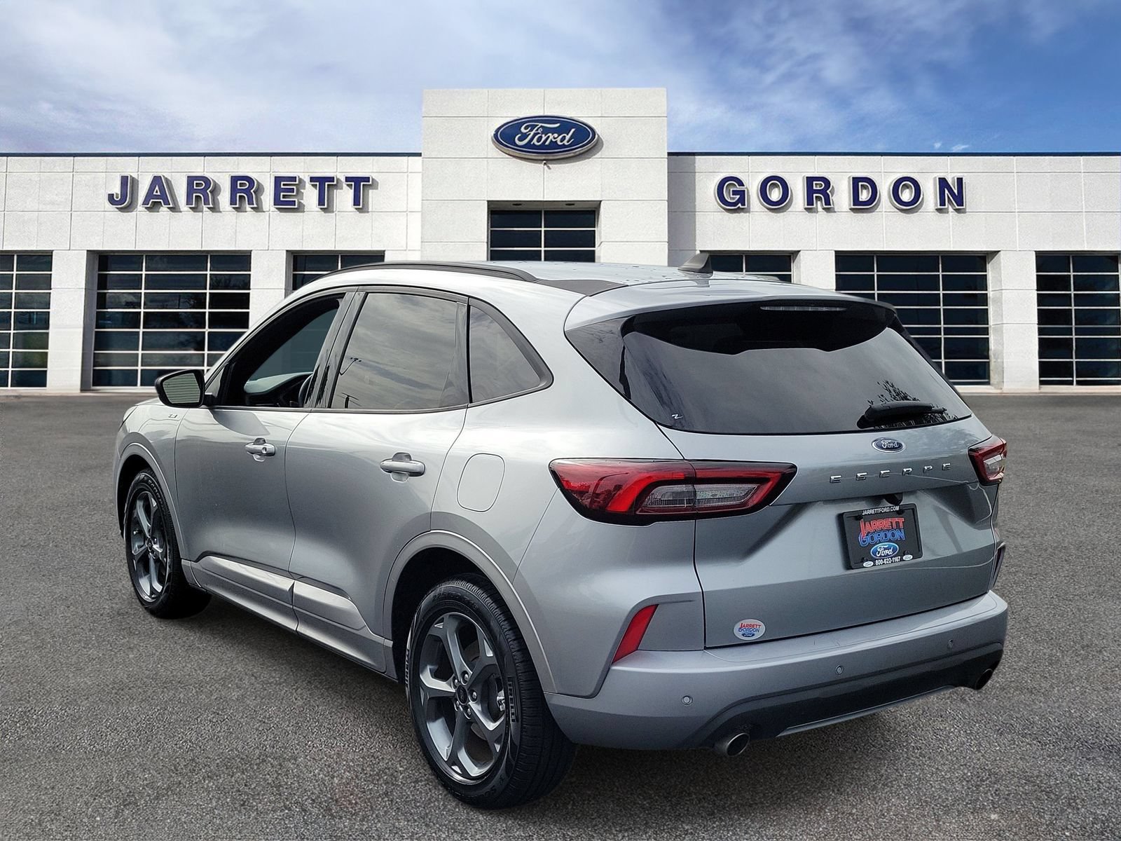 Certified 2024 Ford Escape ST-Line w/ Tech Pack #1 FWD image 3