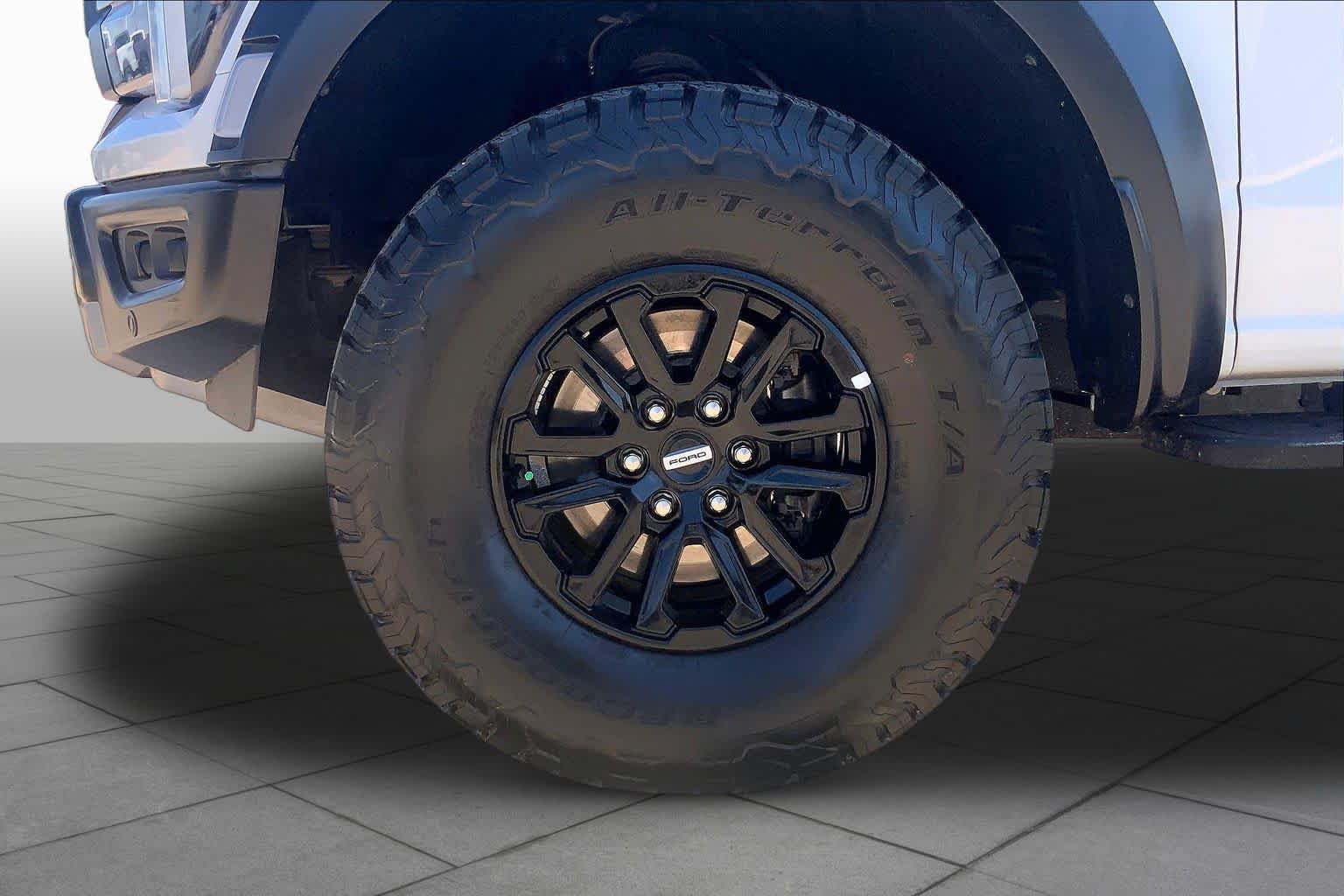 Certified 2024 Ford F150 Raptor AWD/4WD image 11