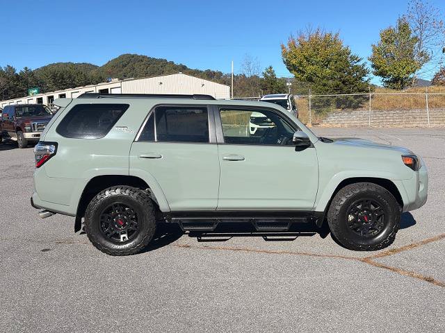 Used 2023 Toyota 4Runner TRD Off-Road Premium w/ Moonroof Package AWD/4WD image 2