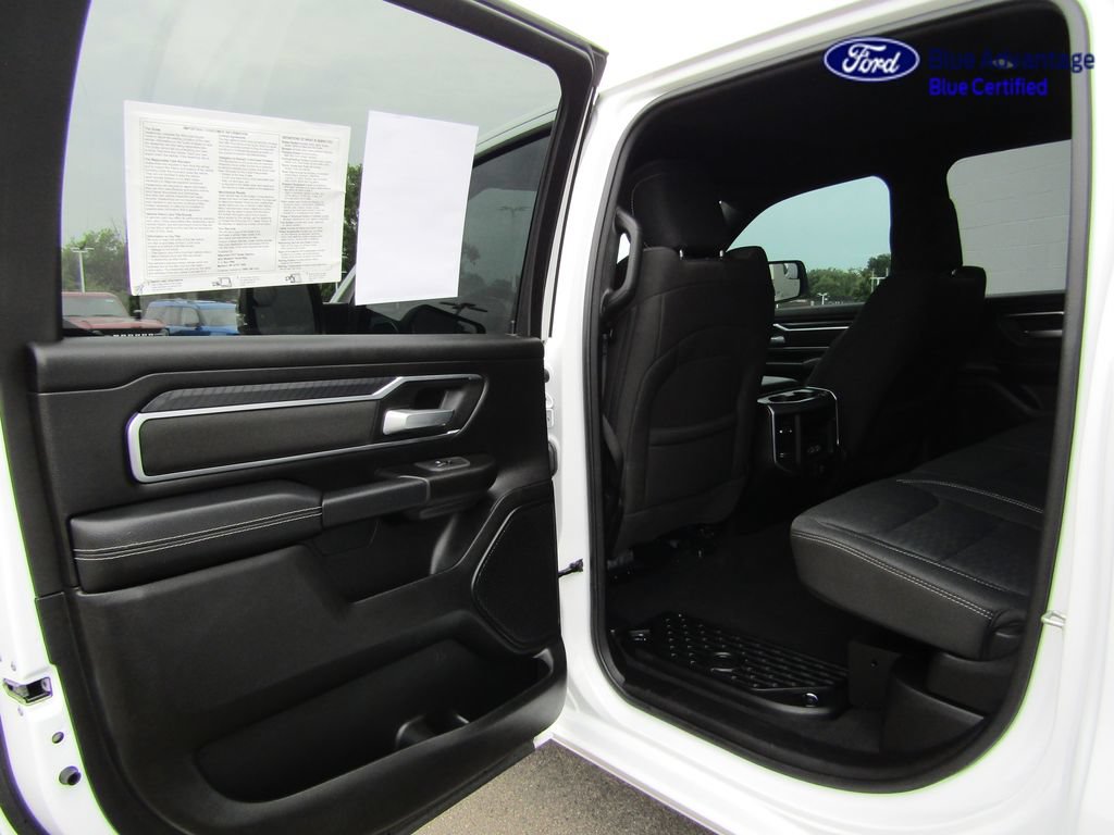 Used 2025 RAM 1500 Big Horn AWD/4WD image 34