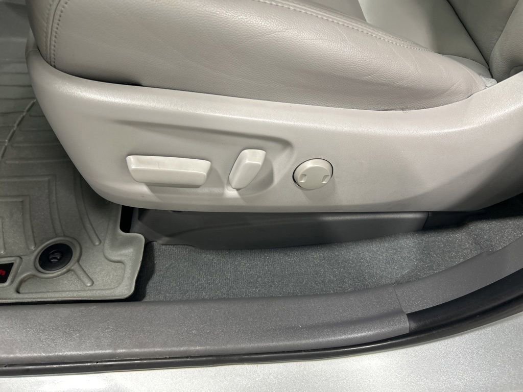 Used 2020 Toyota Sienna XLE FWD image 12