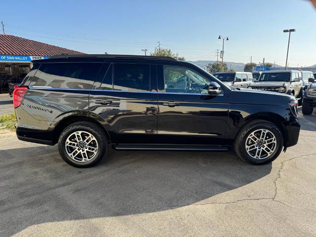 Certified 2025 Ford Expedition Active AWD/4WD image 6