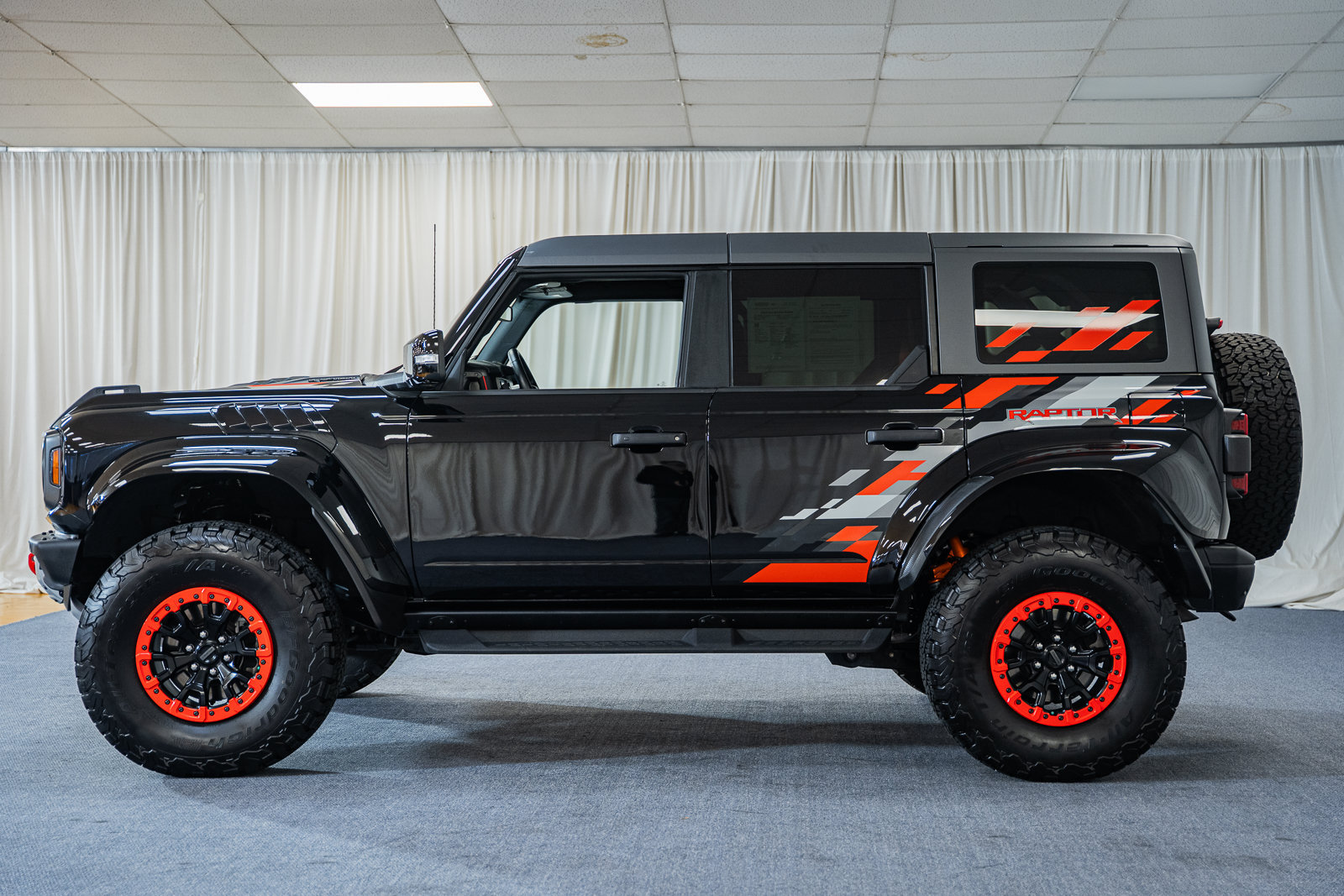 Certified 2024 Ford Bronco Raptor AWD/4WD image 4