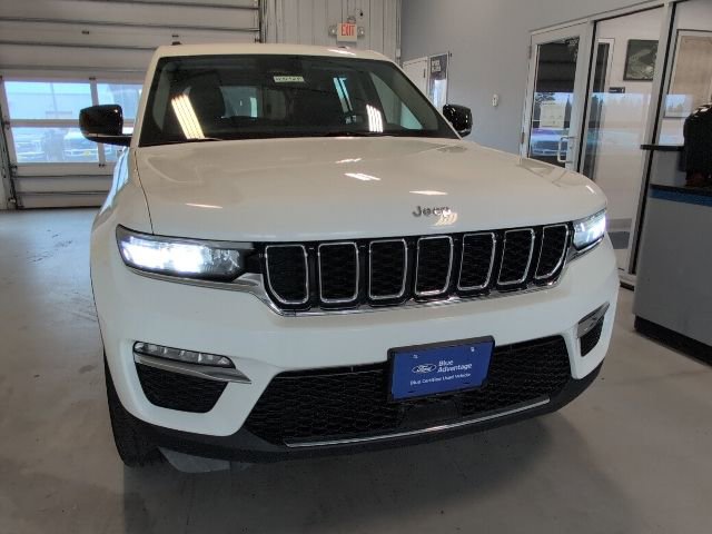Used 2023 Jeep Grand Cherokee Limited AWD/4WD image 41
