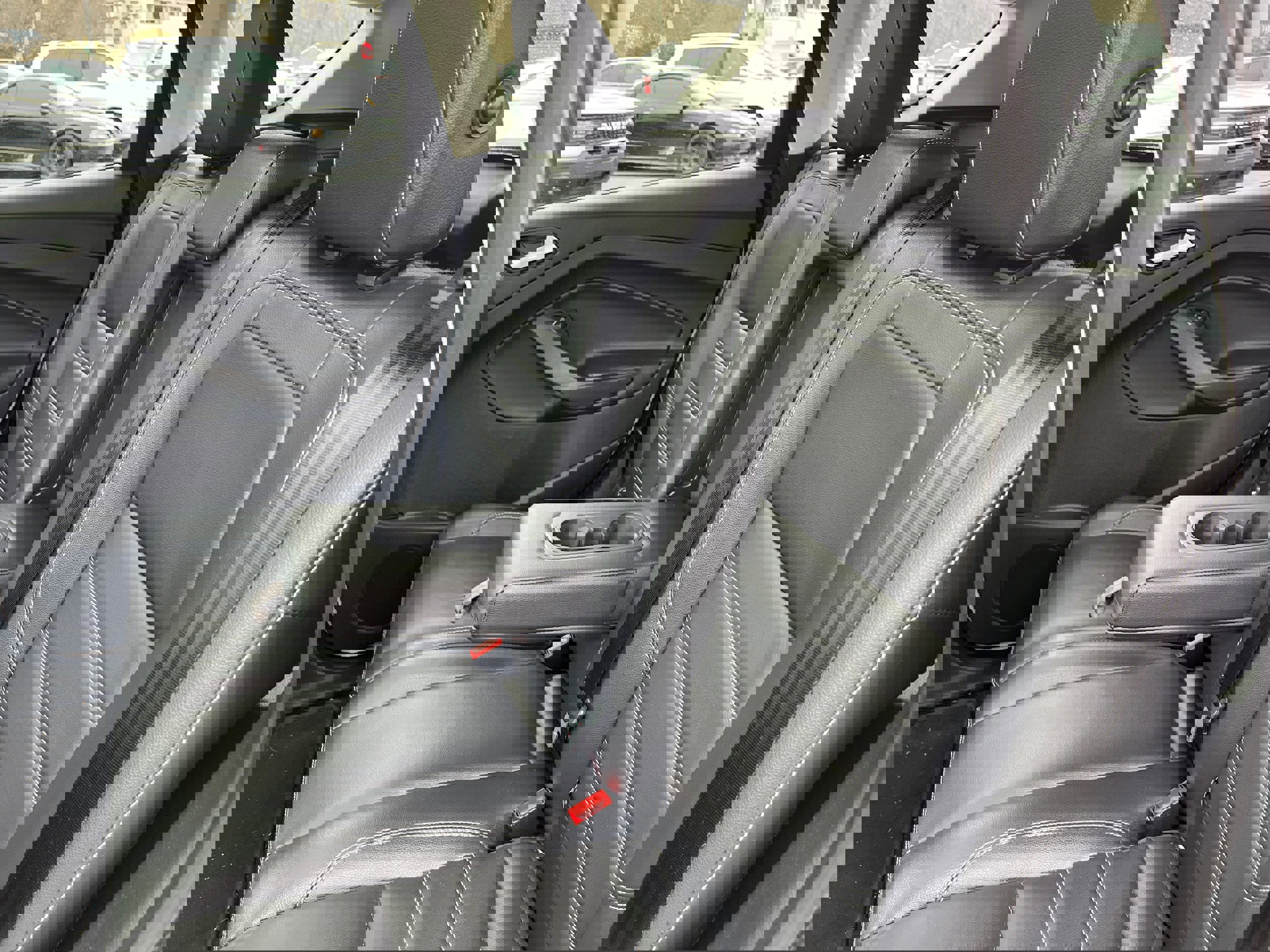 Certified 2018 Ford Escape Titanium w/ Ford Safe & Smart Package image 14