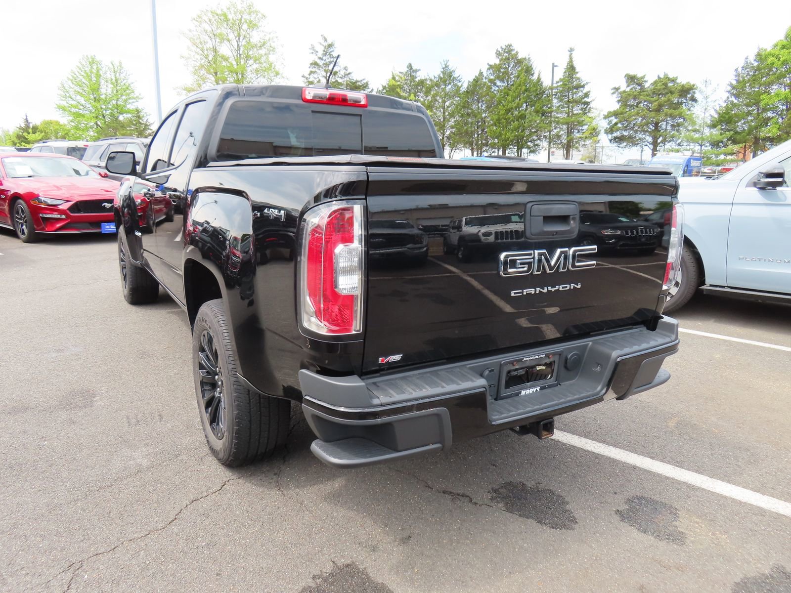 Used 2022 GMC Canyon Elevation w/ Elevation Premium Package AWD/4WD image 7