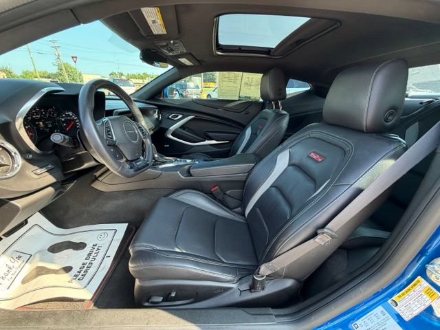 Used 2017 Chevrolet Camaro SS RWD image 11