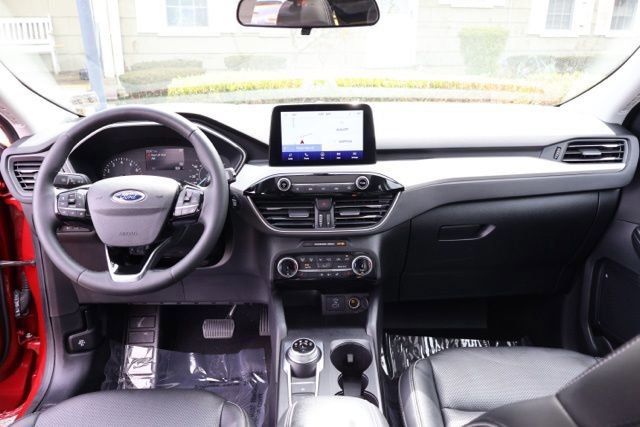 Certified 2022 Ford Escape SEL image 16