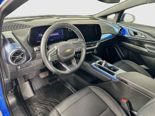 Used 2025 Chevrolet Equinox EV LT w/ Convenience Package AWD/4WD image 15
