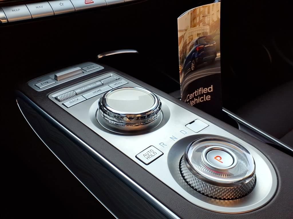 Used 2022 Genesis GV70 2.5T w/ Advanced Package image 21