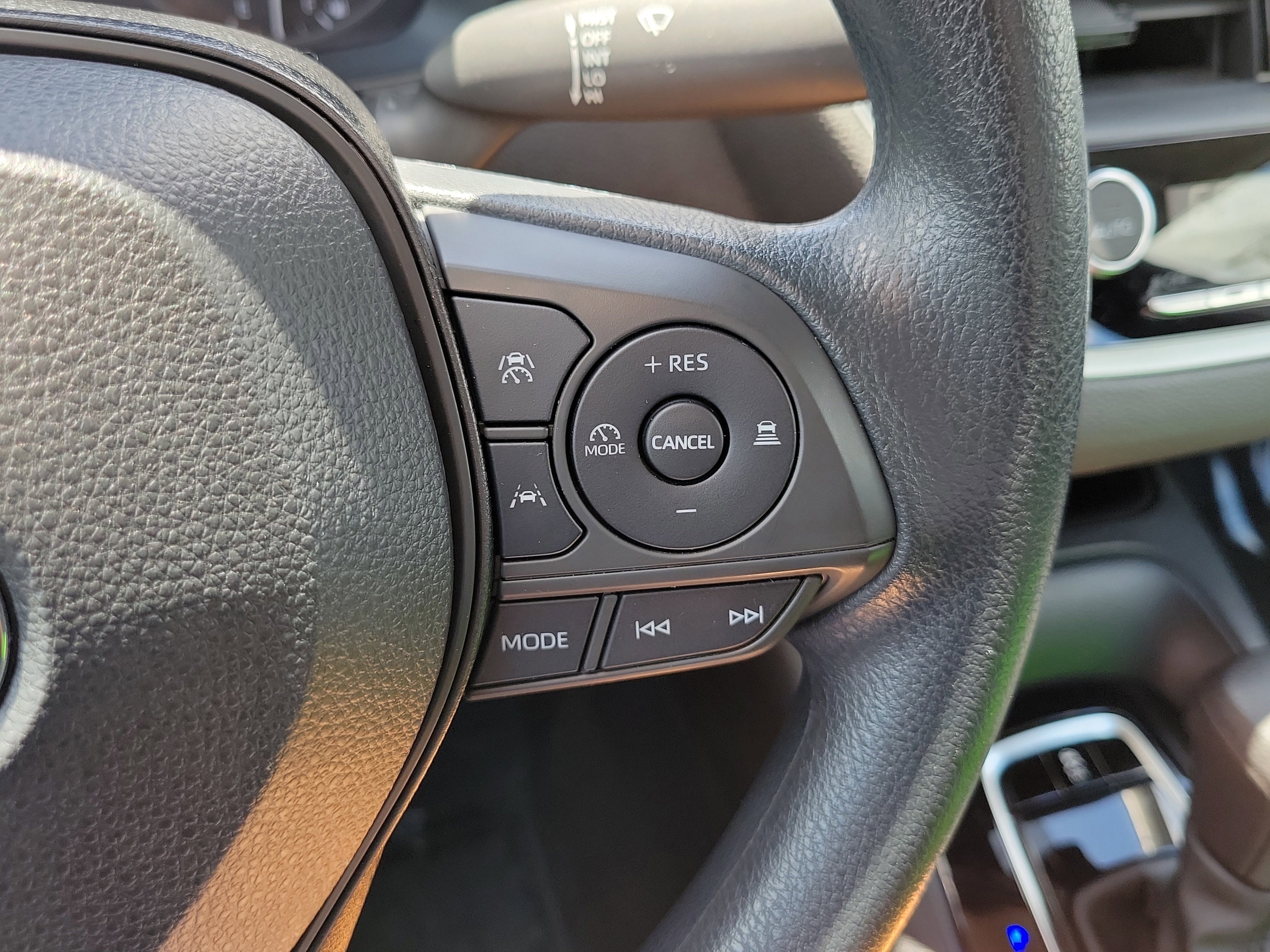 Used 2024 Toyota Corolla LE image 25